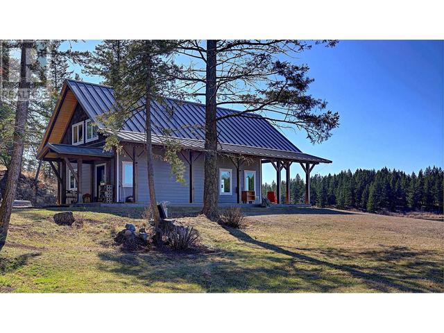 3112 Doctors Lake Road, House detached with 3 bedrooms, 3 bathrooms and null parking in Cariboo F BC | Image 3
