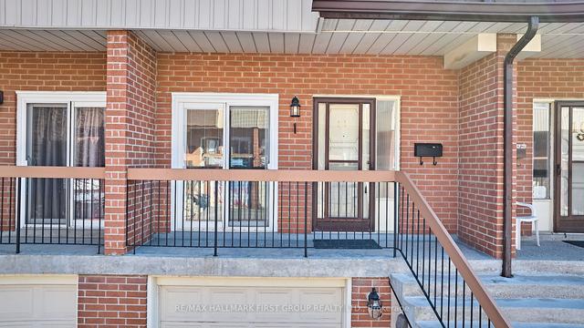 11 - 152 Homestead Rd, Townhouse with 3 bedrooms, 2 bathrooms and 2 parking in Toronto ON | Image 23