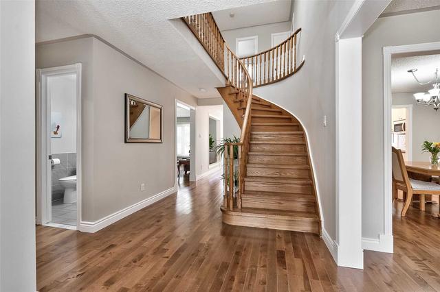 439 Golden Oak Dr, House detached with 4 bedrooms, 4 bathrooms and 5 parking in Oakville ON | Image 11