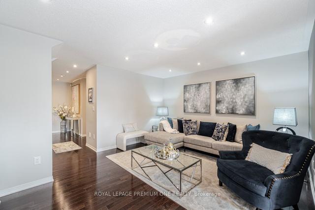 120 Keystar Crt, House attached with 3 bedrooms, 3 bathrooms and 3 parking in Vaughan ON | Image 38