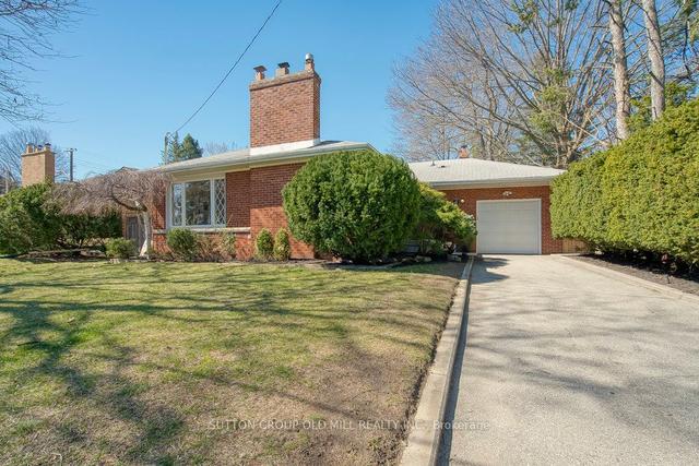 4 Sevenoaks Ave, House detached with 3 bedrooms, 2 bathrooms and 4 parking in Toronto ON | Image 23