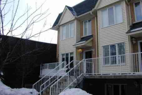 th 70 - 208 Niagara St, Townhouse with 3 bedrooms, 2 bathrooms and 1 parking in Toronto ON | Image 1