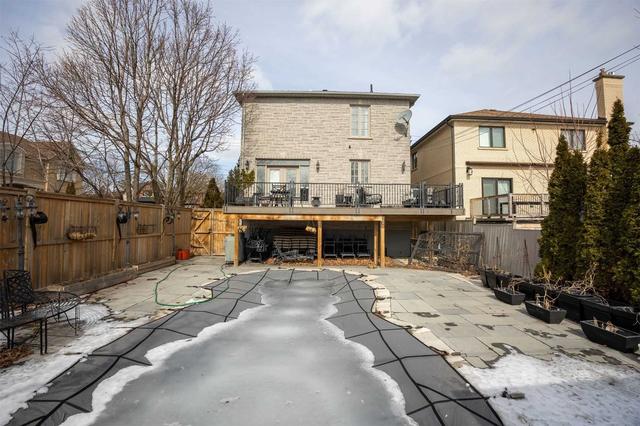149 Glen Park Ave, House detached with 5 bedrooms, 5 bathrooms and 6 parking in Toronto ON | Image 29