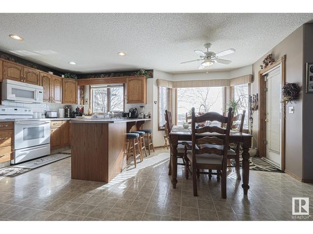 11415 9 Av Nw, House detached with 4 bedrooms, 3 bathrooms and null parking in Edmonton AB | Image 11