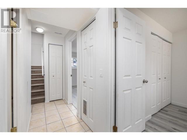 2729 Riffington Place, House attached with 2 bedrooms, 1 bathrooms and 2 parking in West Kelowna BC | Image 20