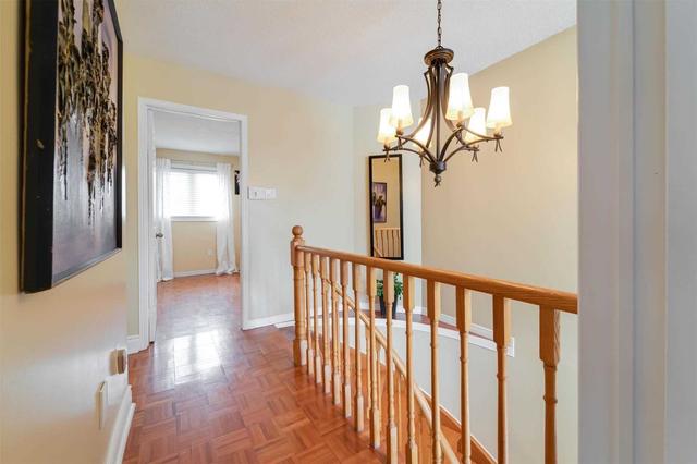 417 Tailfeather Cres, House detached with 3 bedrooms, 4 bathrooms and 3 parking in Mississauga ON | Image 32