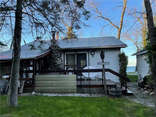 80 Constance Blvd, House detached with 3 bedrooms, 2 bathrooms and 8 parking in Wasaga Beach ON | Image 5
