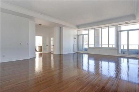 lph 1 - 35 Balmuto St, Condo with 2 bedrooms, 3 bathrooms and 1 parking in Toronto ON | Image 5