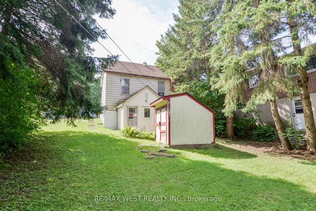 4 Duncan St E, House detached with 1 bedrooms, 2 bathrooms and 1 parking in Huntsville ON | Image 3
