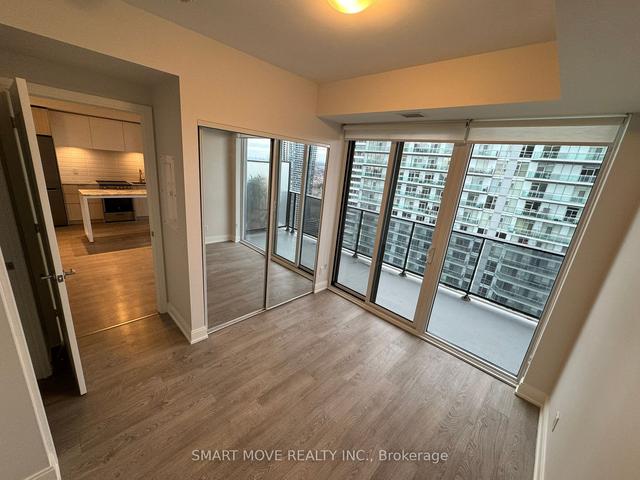 3707 - 70 Annie Craig Dr, Condo with 1 bedrooms, 2 bathrooms and 1 parking in Toronto ON | Image 9
