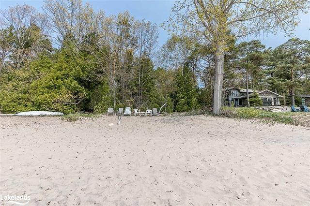 160 Tiny Beaches Road N, House detached with 2 bedrooms, 1 bathrooms and null parking in Tiny ON | Image 15