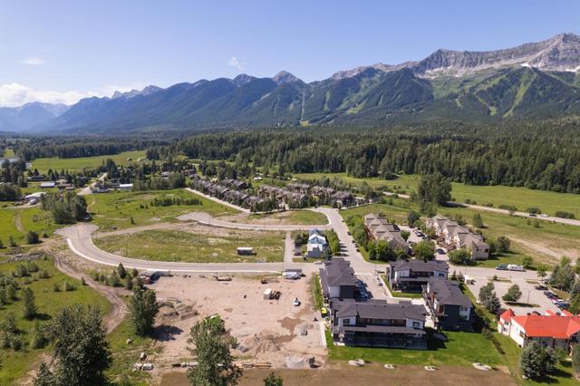 302 - 800 Riverside Way, House attached with 3 bedrooms, 4 bathrooms and 2 parking in Fernie BC | Image 19