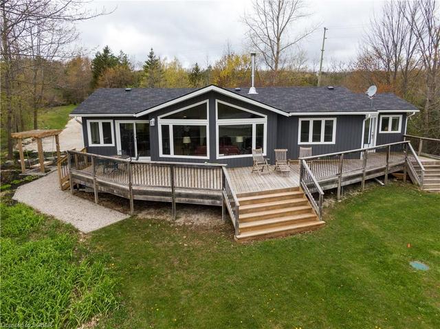 686352 19 Sideroad, House detached with 5 bedrooms, 3 bathrooms and 6 parking in Grey Highlands ON | Image 26