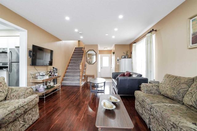 669 Thompson Rd S, House semidetached with 3 bedrooms, 3 bathrooms and 2 parking in Milton ON | Image 6