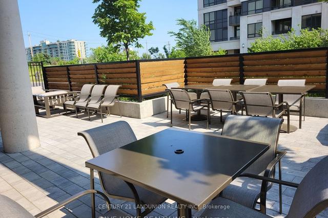 1007 - 10 De Boers Dr, Condo with 2 bedrooms, 2 bathrooms and 1 parking in Toronto ON | Image 8