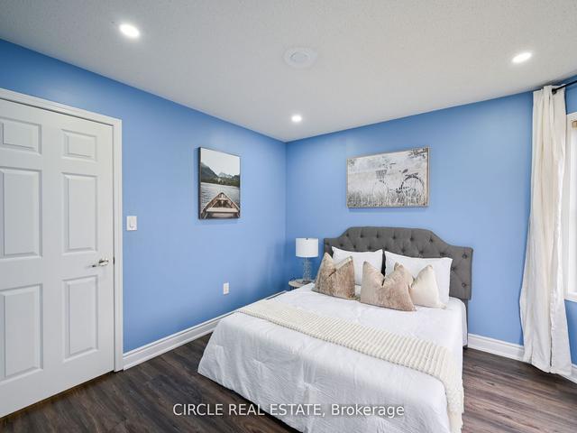 914 Raftis Cres, House semidetached with 3 bedrooms, 3 bathrooms and 2 parking in Milton ON | Image 17