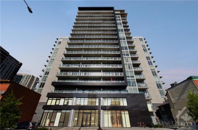 1303 - 255 Bay Street, Condo with 1 bedrooms, 1 bathrooms and null parking in Ottawa ON | Image 1