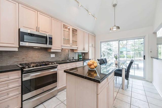 62 Greencroft Cres, House detached with 3 bedrooms, 3 bathrooms and 6 parking in Markham ON | Image 37