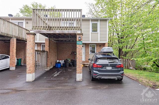 1156 Chimney Hill Way, Townhouse with 3 bedrooms, 3 bathrooms and 2 parking in Ottawa ON | Card Image