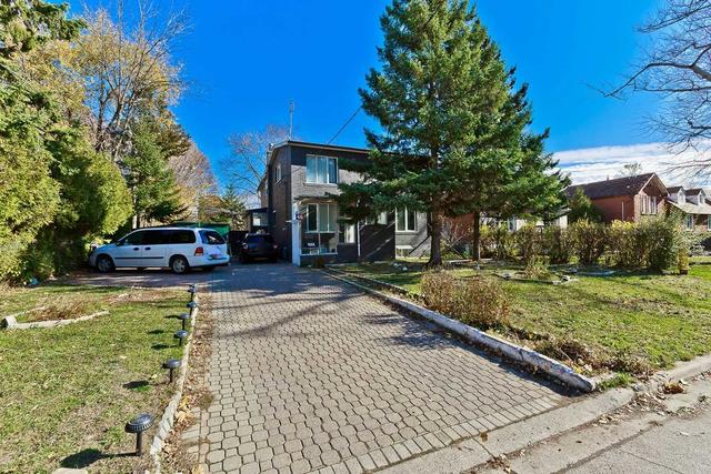 46 Dromore Cres, House detached with 5 bedrooms, 5 bathrooms and 7 parking in Toronto ON | Image 10
