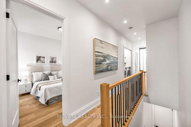 31 Lippincott St, House detached with 4 bedrooms, 6 bathrooms and 2 parking in Toronto ON | Image 6