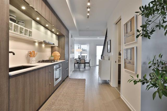 th106 - 138 St Helen's Ave, Townhouse with 2 bedrooms, 3 bathrooms and 1 parking in Toronto ON | Image 38