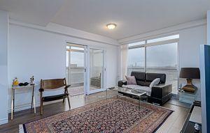 1011 - 15 Maplewood Ave, Condo with 1 bedrooms, 1 bathrooms and 0 parking in Toronto ON | Image 9