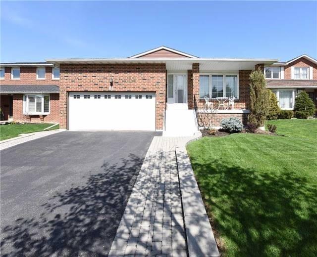 81 Reynier Dr, House detached with 2 bedrooms, 1 bathrooms and 1 parking in Brampton ON | Image 1