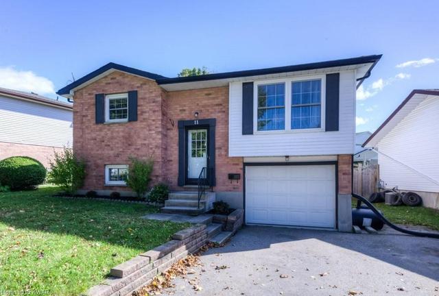 11 Wheatfield Crescent, House detached with 3 bedrooms, 2 bathrooms and 3 parking in Kitchener ON | Image 3