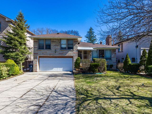 127 Yonge Blvd, House detached with 6 bedrooms, 3 bathrooms and 6 parking in Toronto ON | Image 12