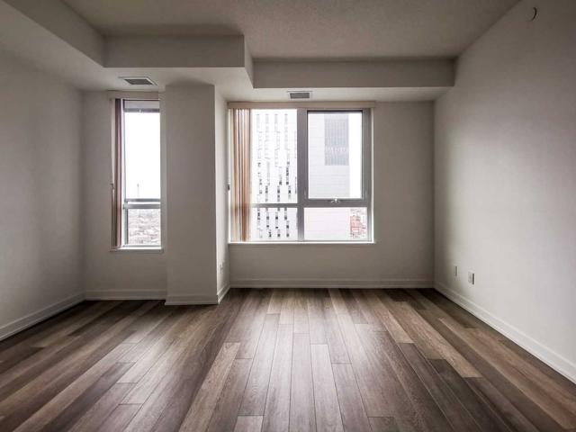 16x - 181 Huron St, Condo with 1 bedrooms, 1 bathrooms and 0 parking in Toronto ON | Image 8