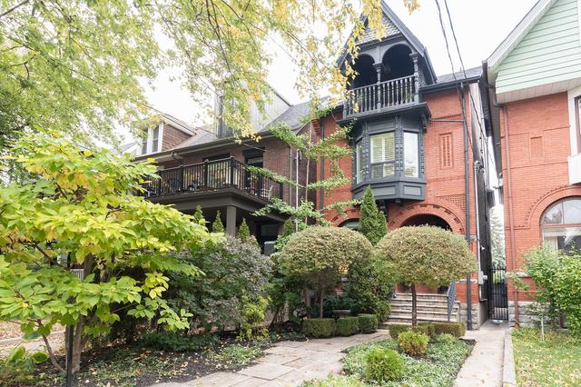 557 Euclid Ave, House detached with 4 bedrooms, 5 bathrooms and 2 parking in Toronto ON | Image 1