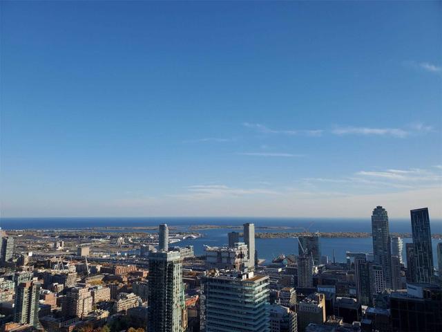 5507 - 197 Yonge St, Condo with 1 bedrooms, 1 bathrooms and 0 parking in Toronto ON | Image 1