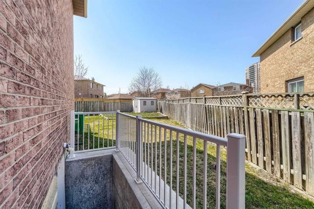 26 Sweet Oak Crt, House detached with 4 bedrooms, 4 bathrooms and 5 parking in Brampton ON | Image 24