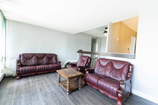 1209 - 455 Sentinel Rd, Condo with 2 bedrooms, 1 bathrooms and 1 parking in Toronto ON | Image 3