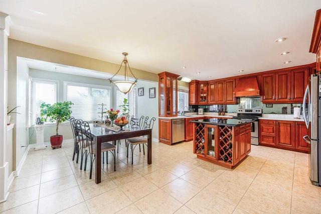16 Westmoreland Crt, House detached with 4 bedrooms, 6 bathrooms and 9 parking in Markham ON | Image 30