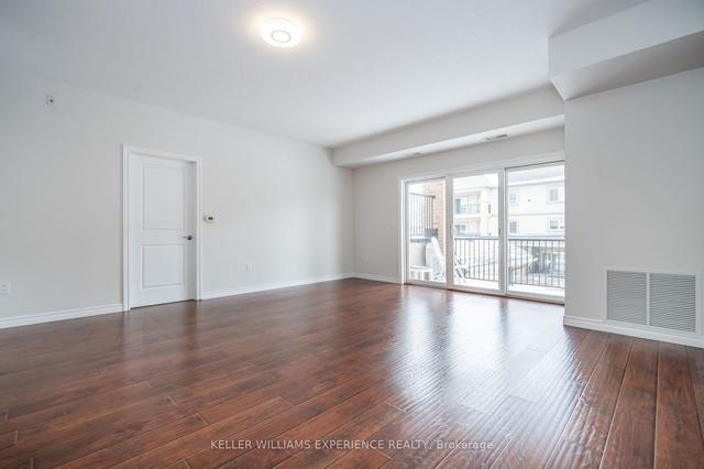 208 - 19b Yonge St N, Condo with 2 bedrooms, 2 bathrooms and 1 parking in Springwater ON | Image 2