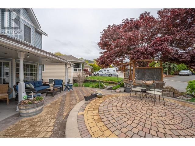 166 Heather Place, House detached with 5 bedrooms, 3 bathrooms and 2 parking in Penticton BC | Image 63