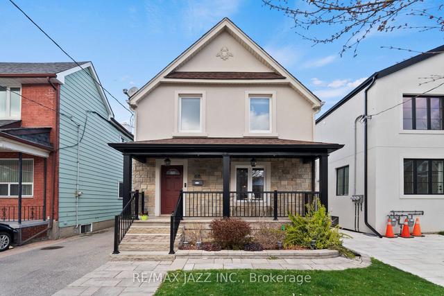 68 Torrens Ave, House detached with 3 bedrooms, 2 bathrooms and 5 parking in Toronto ON | Image 12