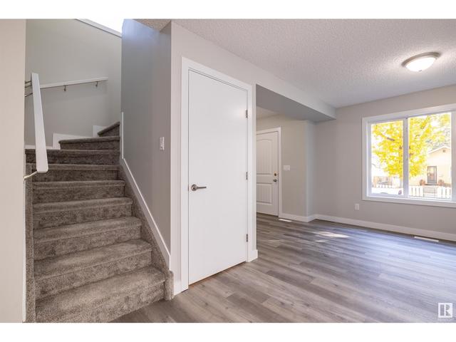 11244 92 St Nw, House semidetached with 3 bedrooms, 2 bathrooms and 2 parking in Edmonton AB | Image 22
