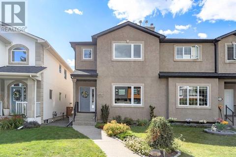 3917 1 Street Nw, House semidetached with 3 bedrooms, 3 bathrooms and 2 parking in Calgary AB | Card Image