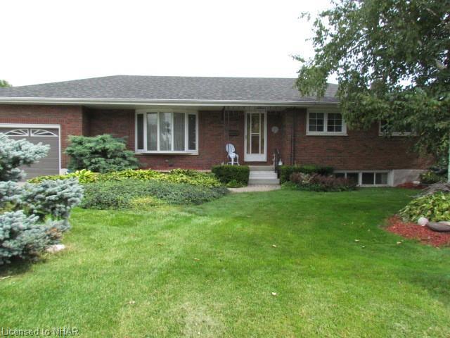 1018 Ontario St, House detached with 2 bedrooms, 2 bathrooms and 1 parking in Cobourg ON | Image 3