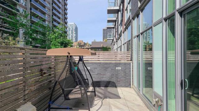 th 10 - 101 Erskine Ave, Condo with 3 bedrooms, 3 bathrooms and 1 parking in Toronto ON | Image 15