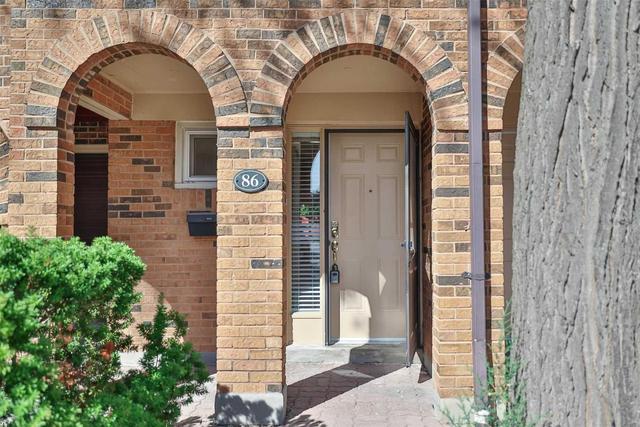86 Bards Walk Way, Townhouse with 3 bedrooms, 3 bathrooms and 2 parking in Toronto ON | Image 12
