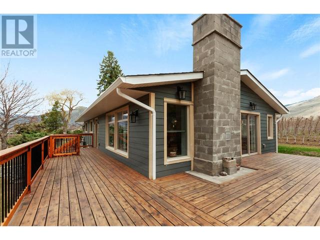 715 Lowe Drive, House detached with 3 bedrooms, 3 bathrooms and 1 parking in Okanagan Similkameen B BC | Image 4