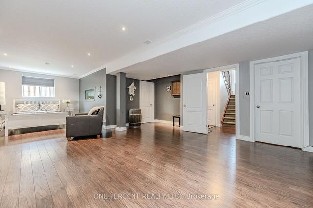 60 Whiterock Ave, House detached with 3 bedrooms, 3 bathrooms and 8 parking in Hamilton ON | Image 24