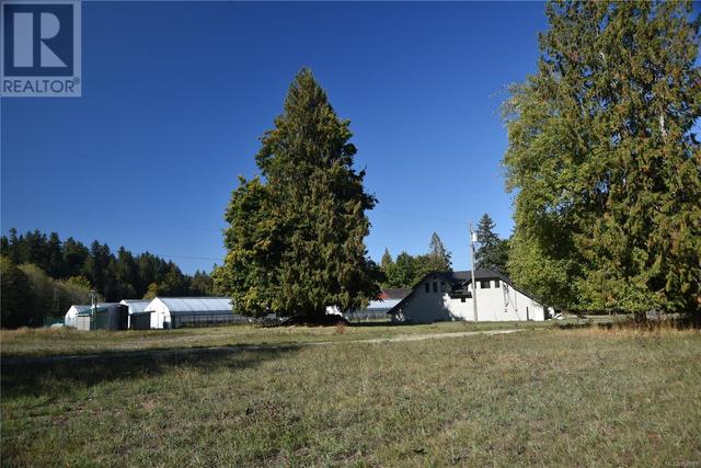 8991 Island Hwy S, House detached with 2 bedrooms, 1 bathrooms and 10 parking in Comox Valley A BC | Image 41