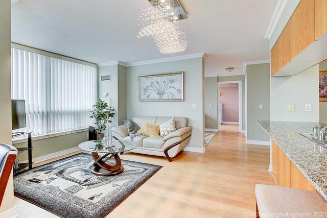 1012 - 50 Disera Dr, Condo with 2 bedrooms, 2 bathrooms and 2 parking in Vaughan ON | Image 23