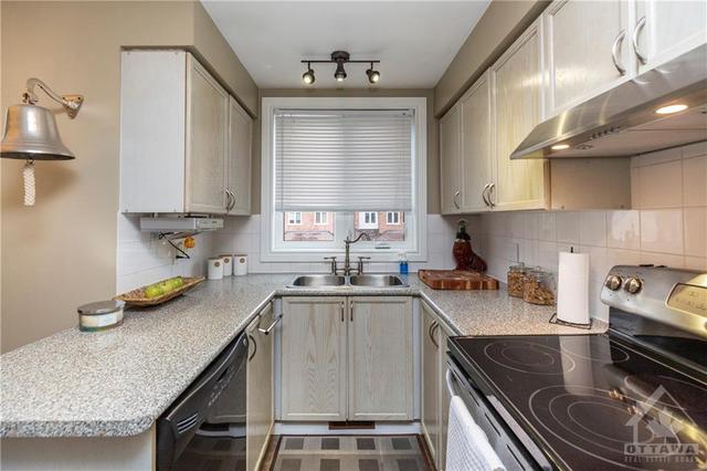 384 Briston Private, House attached with 2 bedrooms, 2 bathrooms and 1 parking in Ottawa ON | Image 11