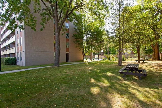 104 - 3625 Lake Shore Rd W, Condo with 1 bedrooms, 1 bathrooms and 1 parking in Toronto ON | Image 7